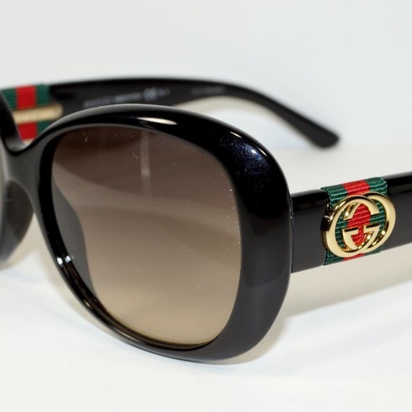Gucci Accessories - GUCCI OVAL BLACK LOGO SUNGLASSES